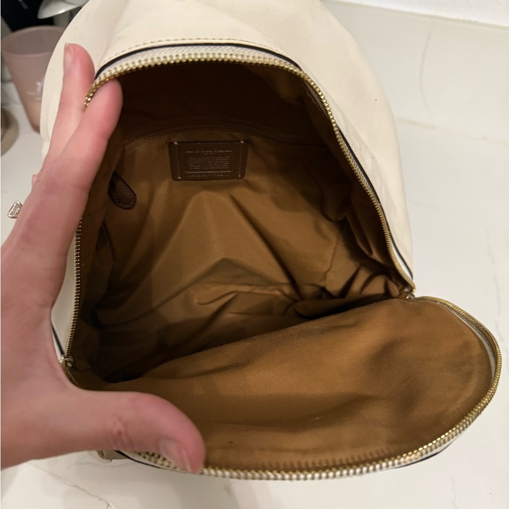 Coach Tan Signature Backpack - Picture 6 of 9